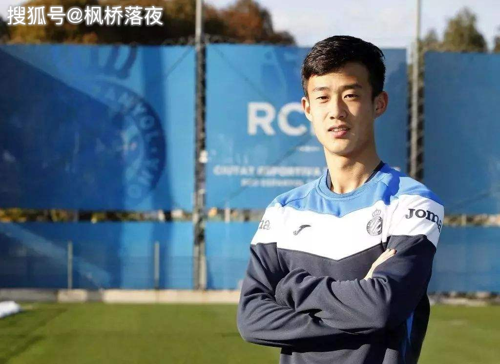 九游app下载 -关于集结日英超传出新动向，费耶诺德队长鼓劲，管理层表态：质疑声仍在，赛季目标并未改变的信息